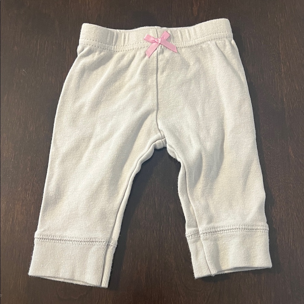 1399. Luvable Friends -  Grey Leggings with Pink Bow
